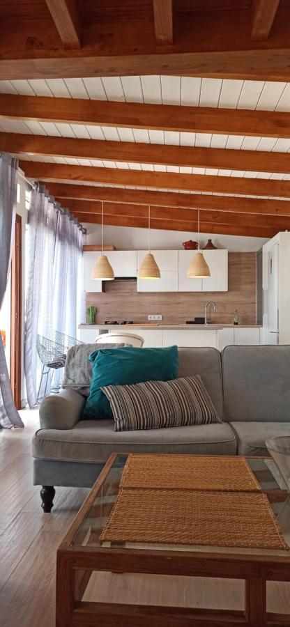ארונה Beautiful Chalet With Wifi And Free Parking מראה חיצוני תמונה