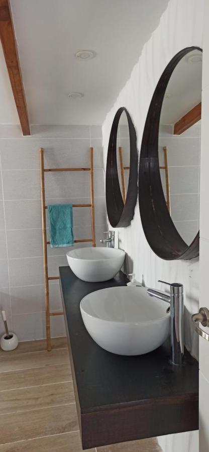 ארונה Beautiful Chalet With Wifi And Free Parking מראה חיצוני תמונה