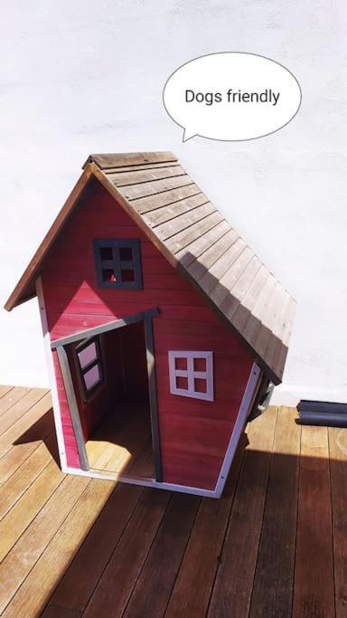 ארונה Beautiful Chalet With Wifi And Free Parking מראה חיצוני תמונה