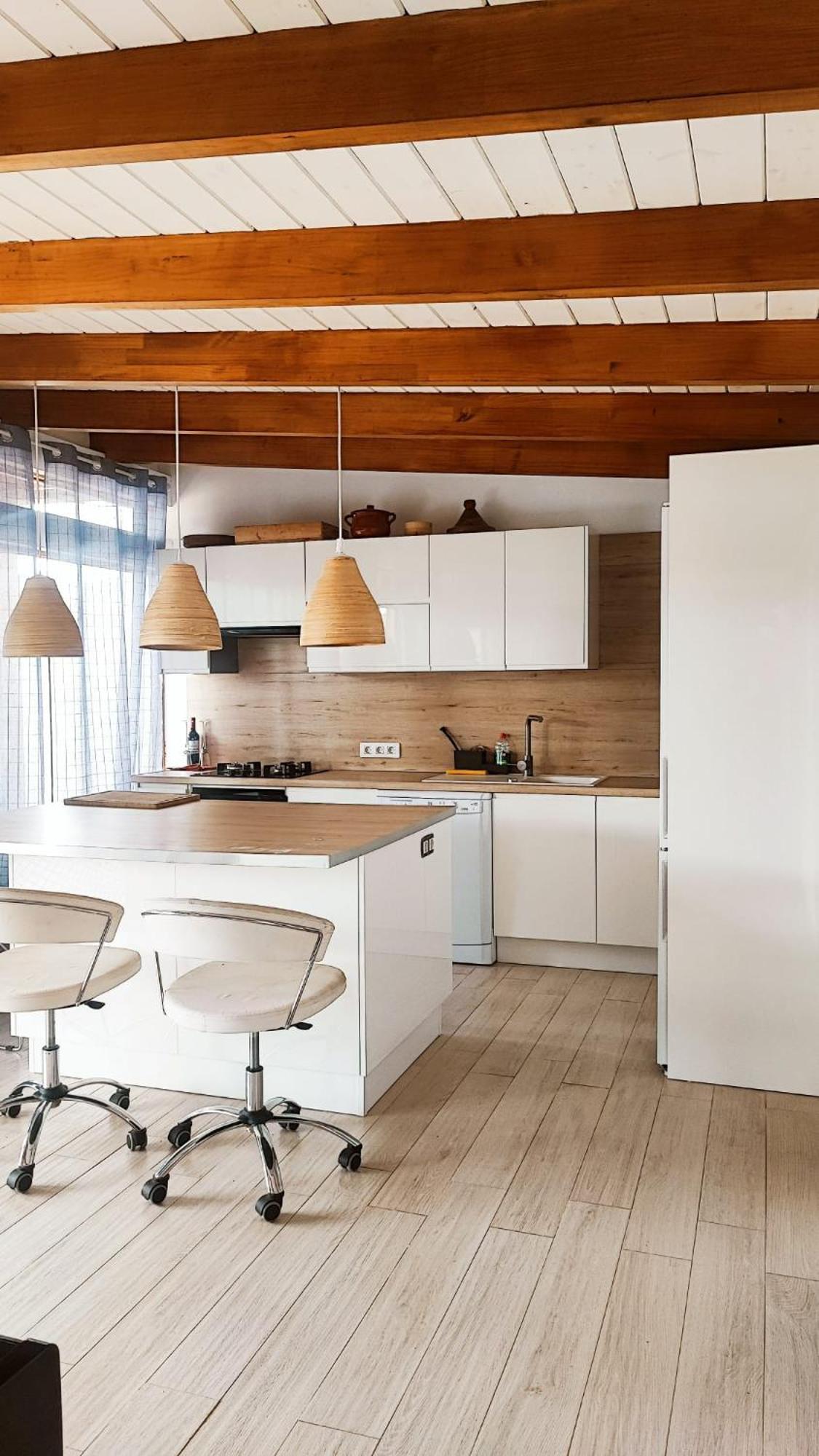 ארונה Beautiful Chalet With Wifi And Free Parking מראה חיצוני תמונה