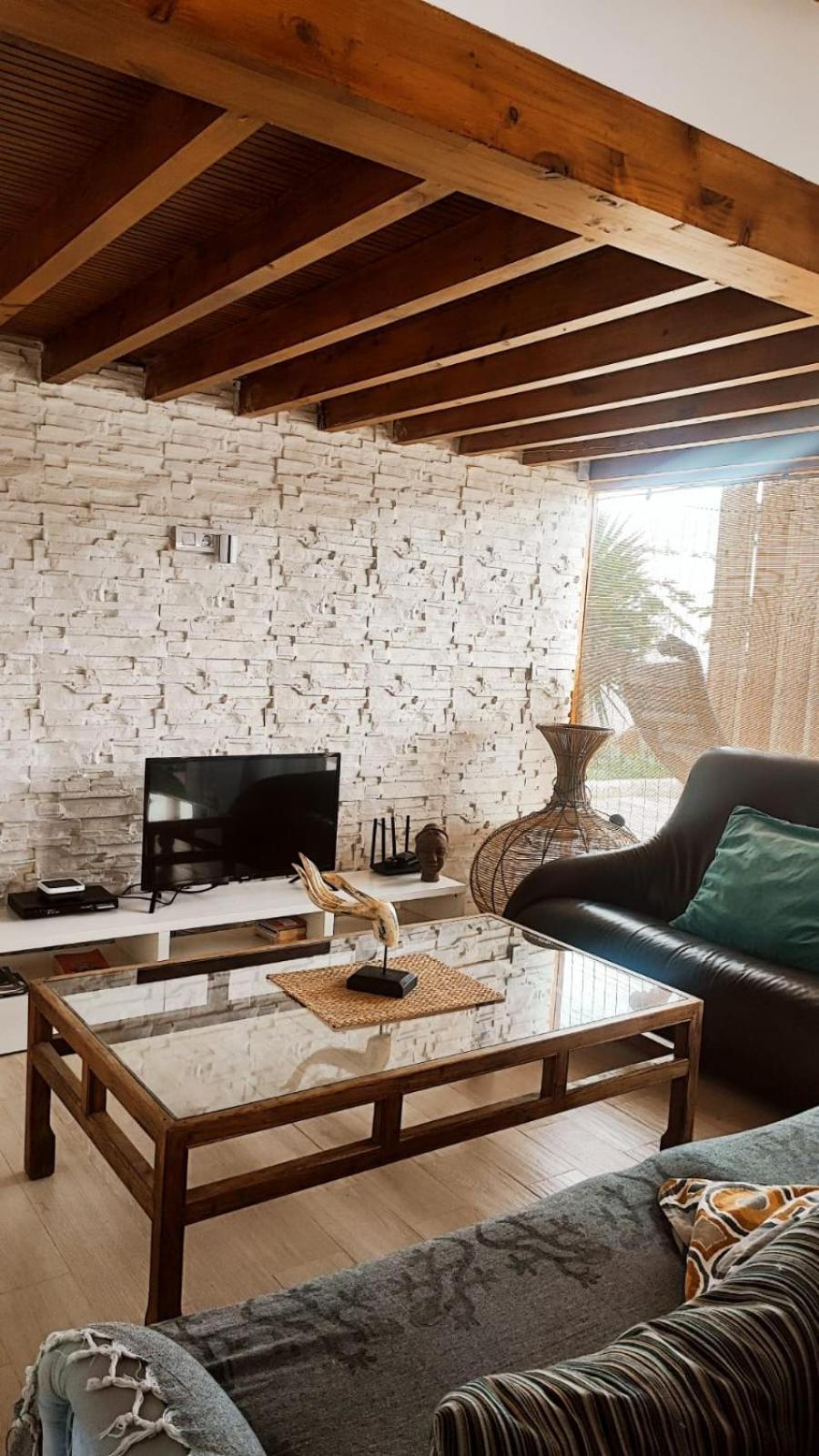 ארונה Beautiful Chalet With Wifi And Free Parking מראה חיצוני תמונה